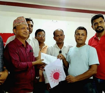 झापामा एकीकृत समाजवादीका वडाध्यक्ष उम्मेदवार एमालेमा प्रवेश 